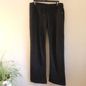 Comfy Nike Women's Black Straight Leg Sweatpants